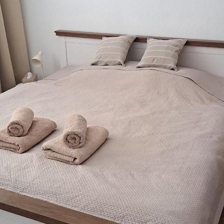 Utulny apartman blizko centra Michalovce Zewnętrze zdjęcie